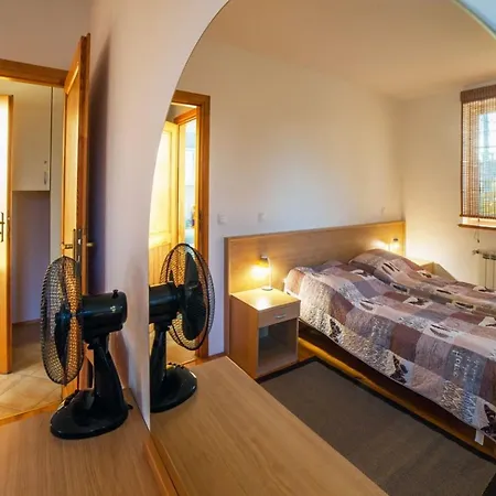 Gemuetliche Im Gruenen Am By Interhome