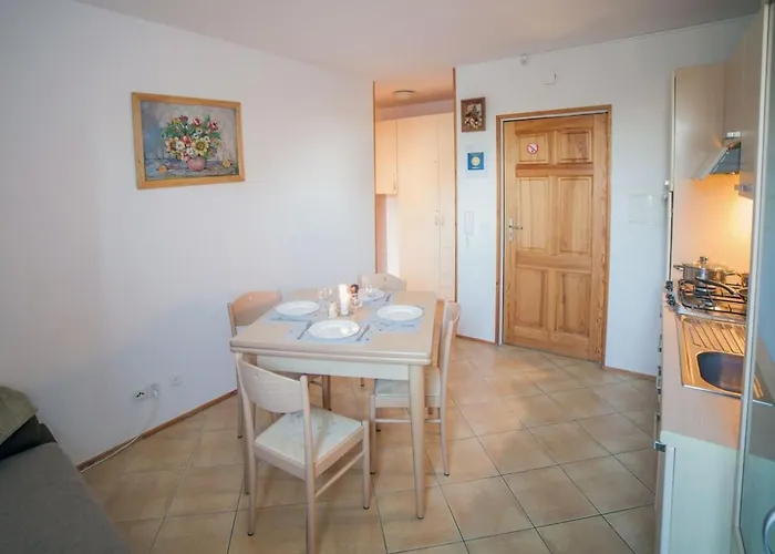 Gemuetliche Im Gruenen Am By Interhome Апартаменты Dadaj